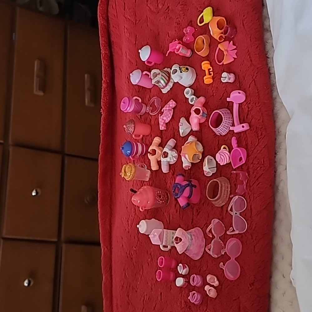 L.O.L. Surprise! Pink, White And Orange Doll Accessory Set Of 45